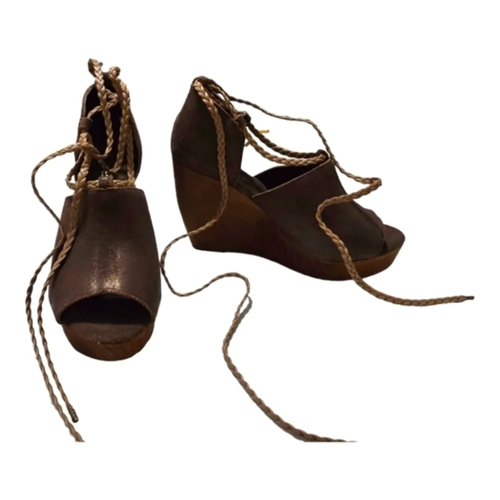 Very Volatile Platform Wooden Wedge Bronze Leather Gladiator Sandals Size 8 New!